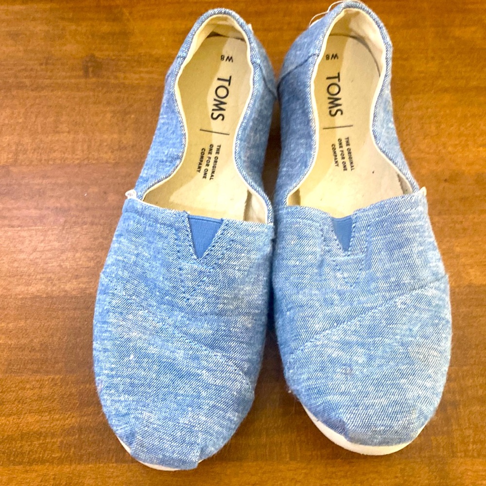 Tom’s denim chambray slide on shoes
